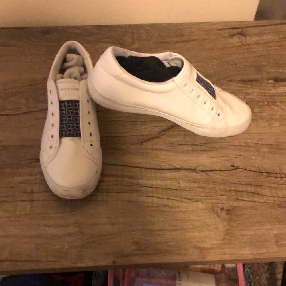 White an Blue Tommy Hilfiger women’s slip- on sneakers pretty good condition